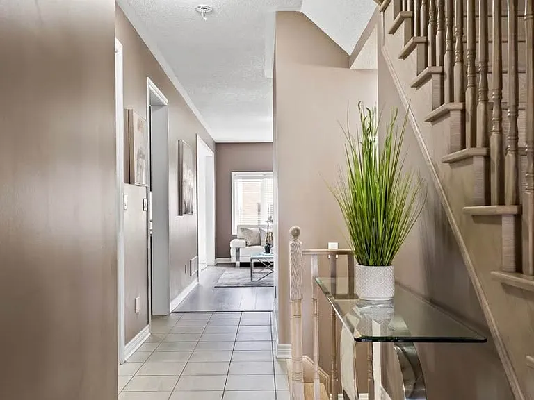 57 Sparkle Dr — Photo 3