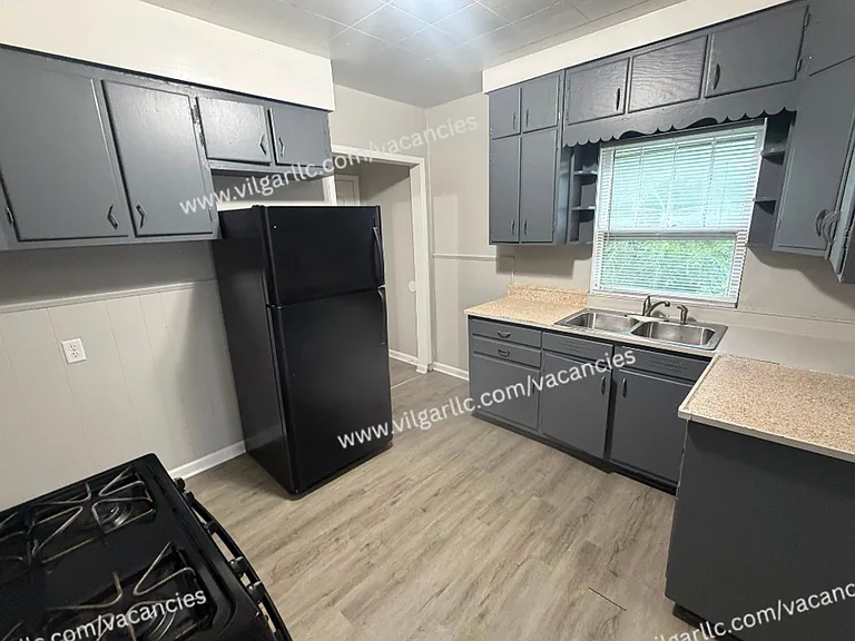 4200 Jefferson St — Photo 5
