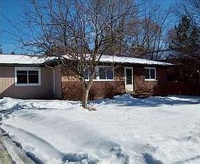 2nd image of 1207 N Michigan Ave