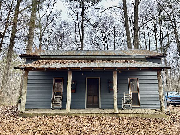 2nd image of 84 Granny Pratt Ln