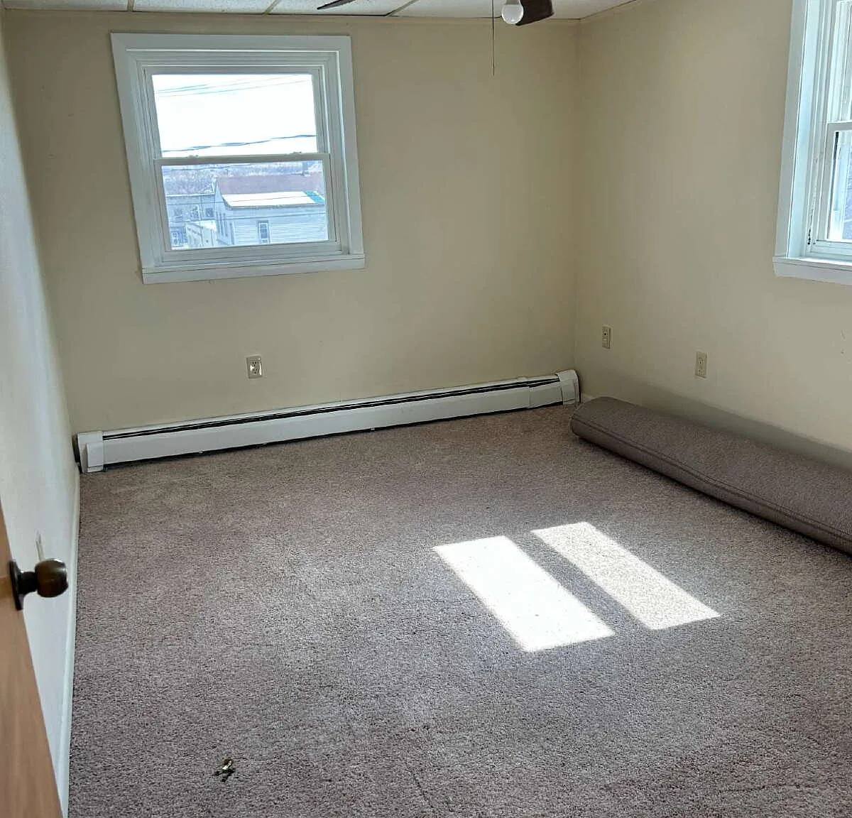 2 bed, 1.0 bath, $1,095 — Photo 1