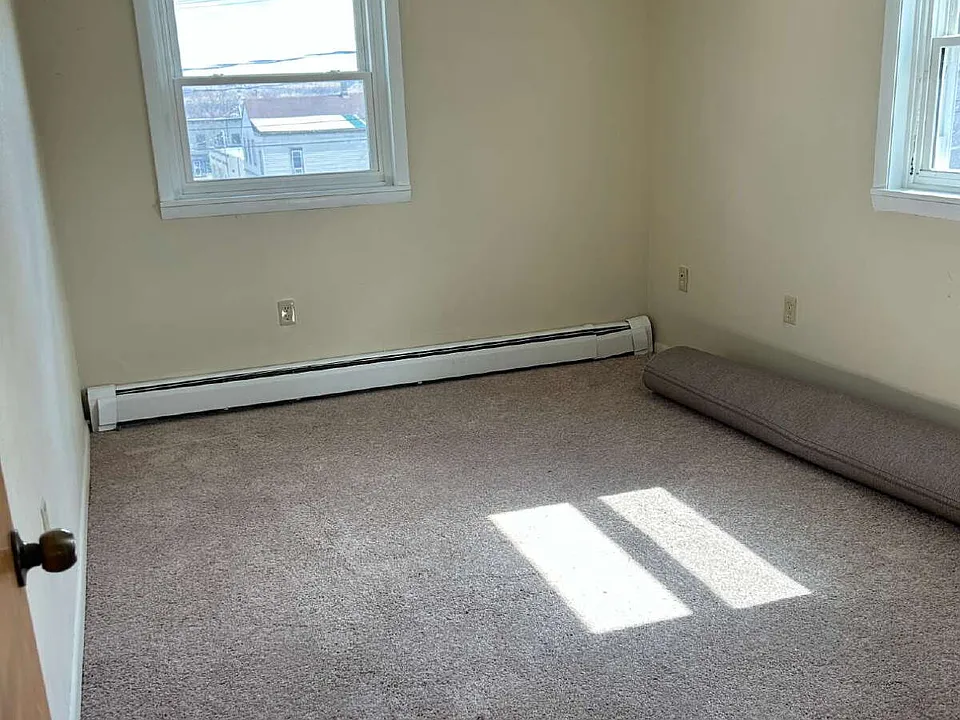 12 Clinton St #9