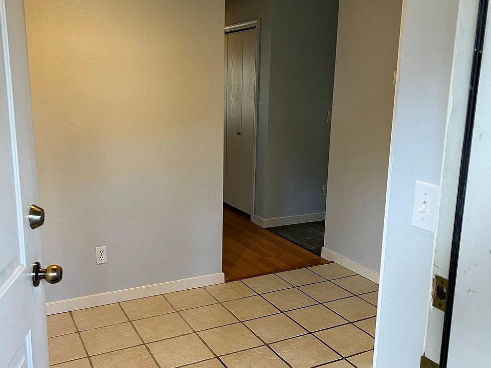 Tiled entryway