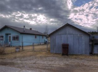 813 6th St W, Roundup, MT 59072