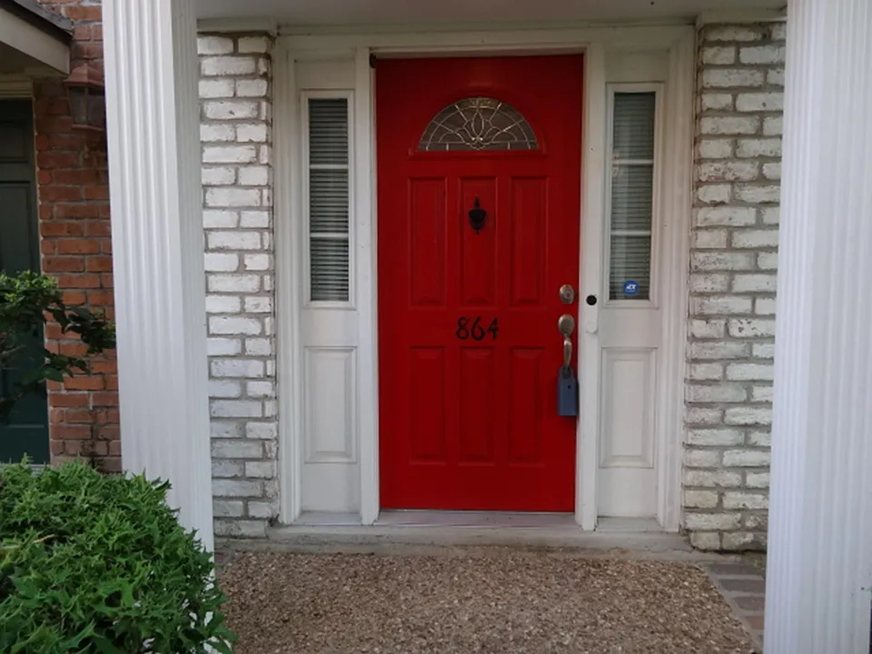 864 Augusta Dr #208
