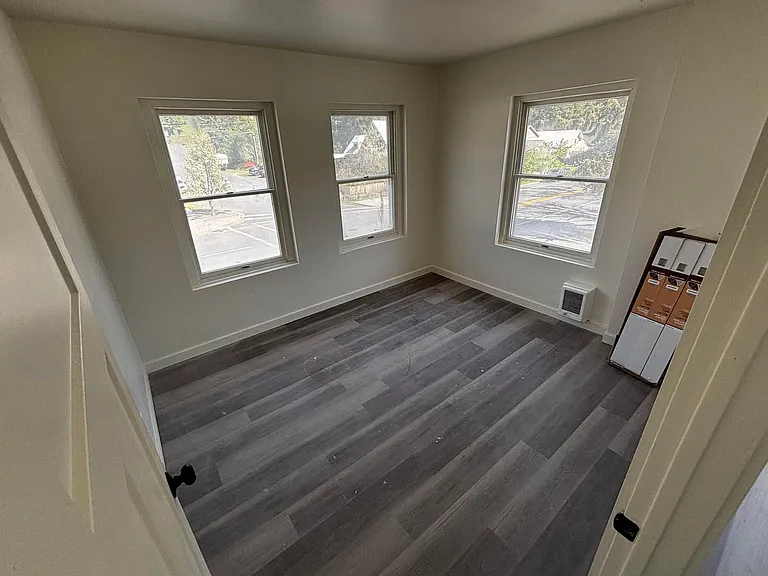 525 S Main St — Photo 40