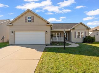 3903 Pebblebrook Ln, Champaign, IL 61822