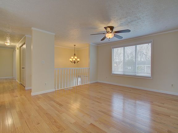 3rd image of 4132 Circlewood Dr