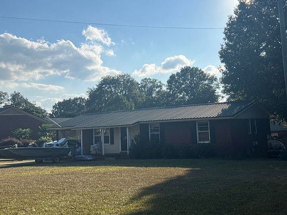 2nd image of 816 Berkshire Dr