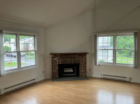 102 Beard Dr, New Milford, CT 06776