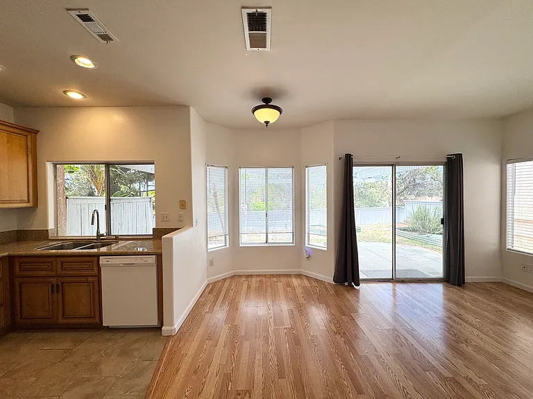 1555 Golfcrest Pl — Photo 11