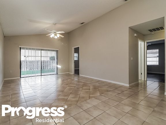 4th image of 10563 Cresto Delsol Cir