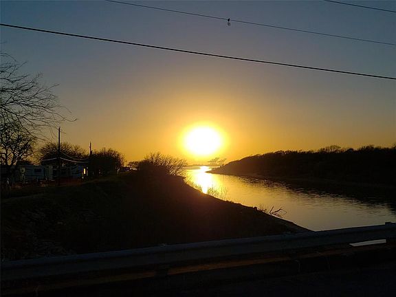3rd image of 118 Egret Canal S