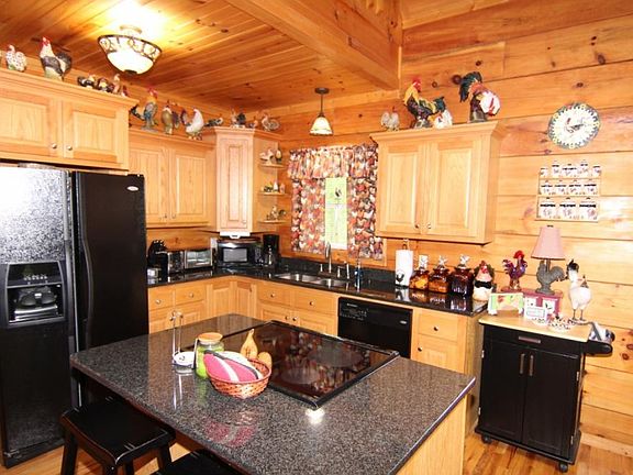 2nd image of 515 Fern Hill Dr