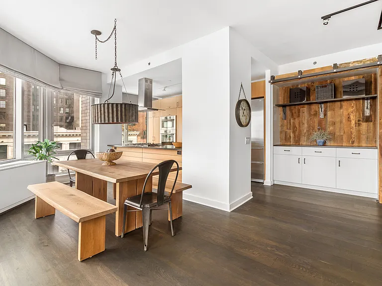 100 W 18th St #5C — Photo 5