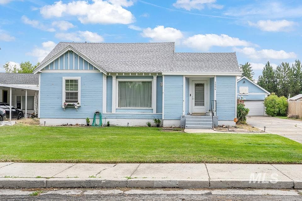 1st image of 1006 E 1st St