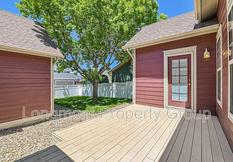 5138 Mount Street Vrain Ave — Photo 4