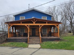 724 Petite Lake Rd, Lake Villa, IL 60046