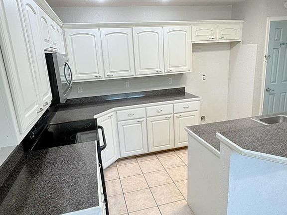 5th image of 1800 W Spanish Trail Dr