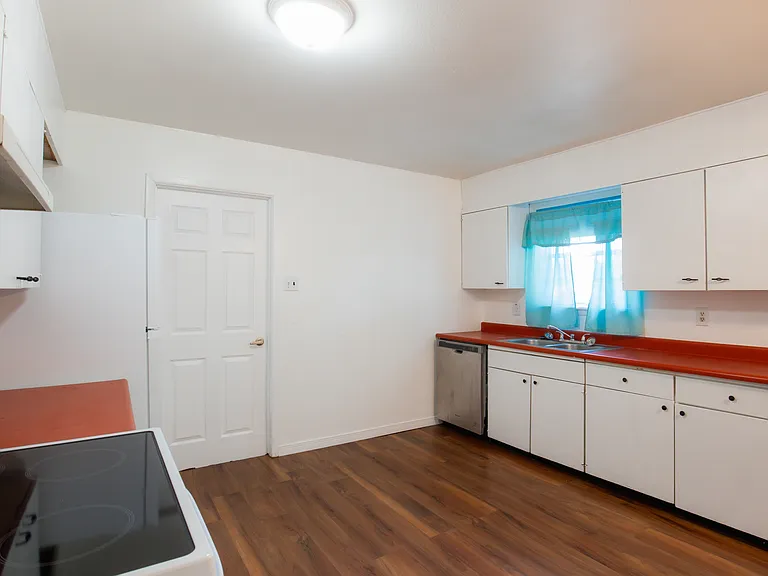 1633 Stull Dr — Photo 12