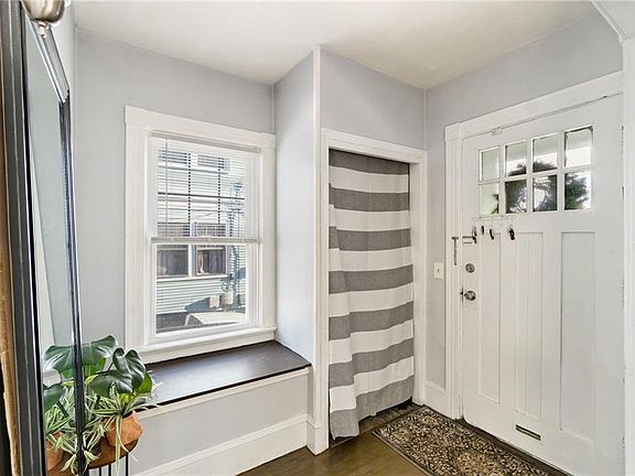 4th image of 45 Woodmont St