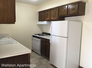 4635 S 20th St, Milwaukee, WI 53221