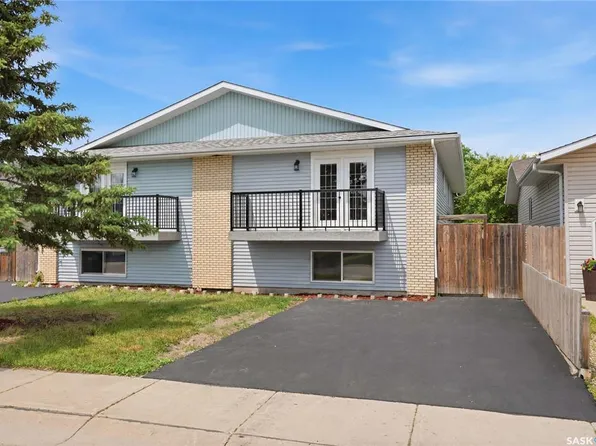 116 (114) Hall CRESCENT, Saskatoon, SK S7L 7G6