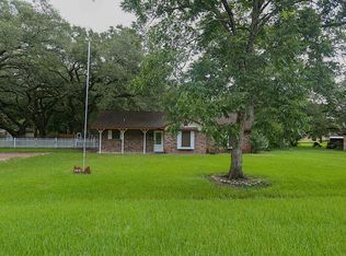 325 County Road 698a, Angleton, TX 77515