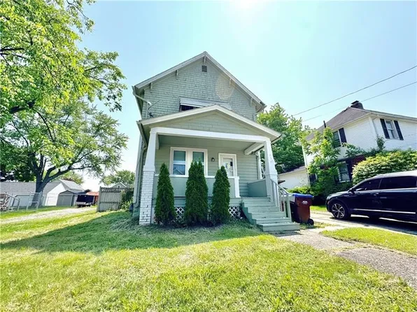 805 Stambaugh Ave, Sharon, PA 16146