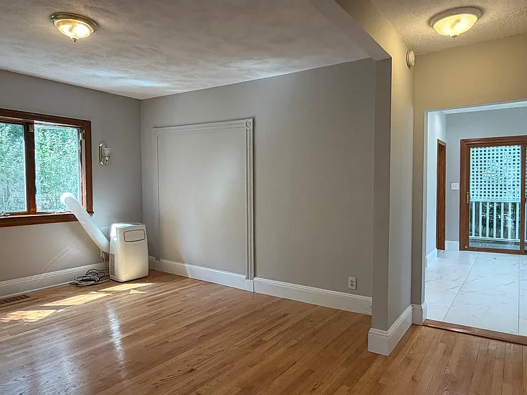 1 Oak Grove Ct — Photo 6