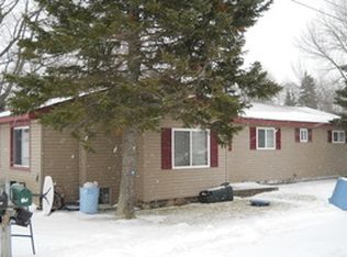 128 Jefferson Ave, Houghton Lake, MI 48629