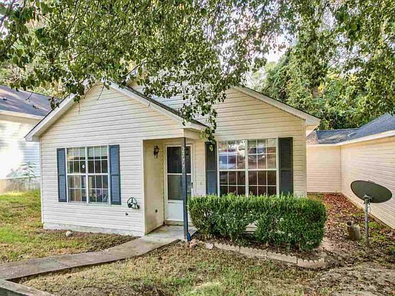 3rd image of 2777 Oak Park Ct