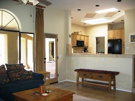 Looking fr Grt Room to Kitchen