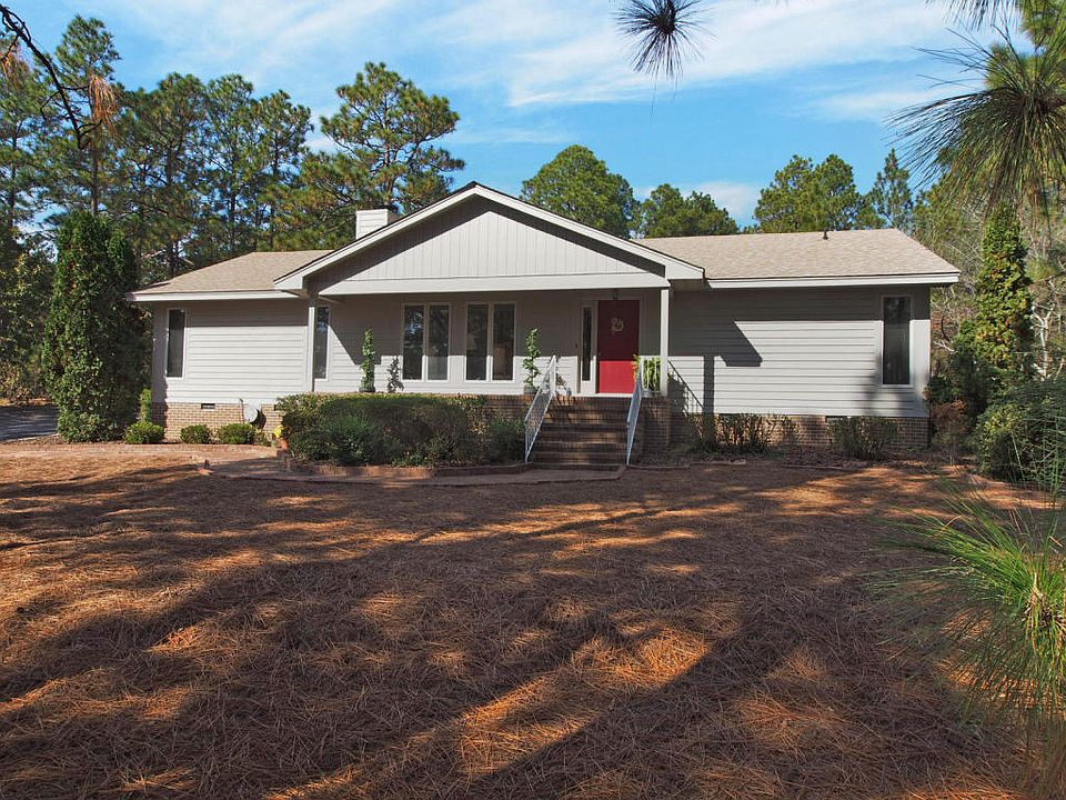 1st image of 8 Wildwood Ln