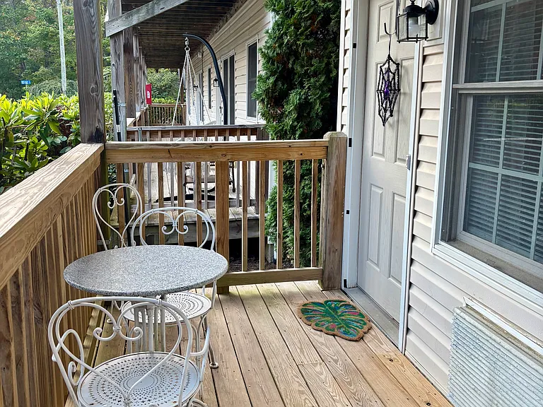 131 Best Place Ct N #W — Photo 8