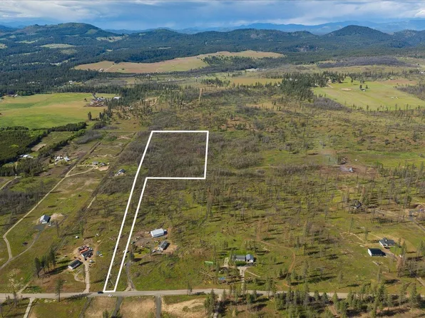13801 E Bridges Rd, Elk, WA 99009