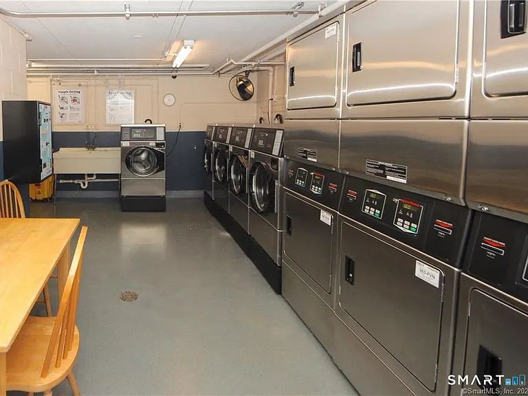9 Park St #2L — Photo 10