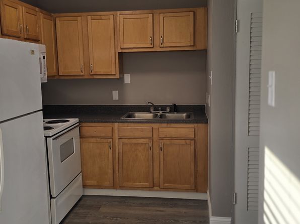 3604 Park Crest Dr #J