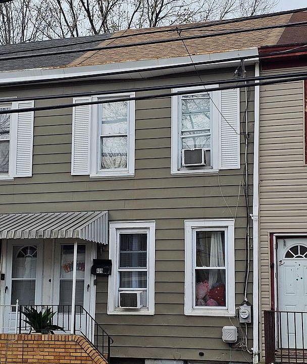 1st image of 409 Genesee St