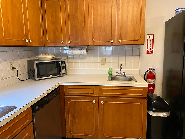 422B W New York Ave — Photo 19