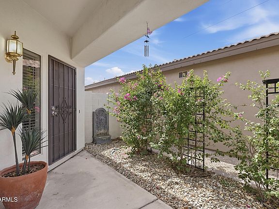 3rd image of 6635 W EL CORTEZ Place