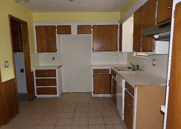 4th image of 4828 Del Crest Dr