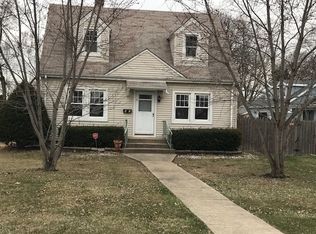 45 N Iowa Ave, Addison, IL 60101