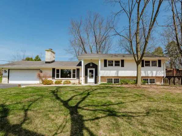 2950 Monterey BOULEVARD, Brookfield, WI 53005