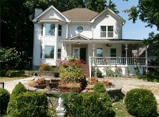 1973 Sugarstone Dr, Lawrenceville, GA 30043