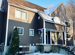 11 Quail Dr UNIT 11, Tariffville, CT 06081