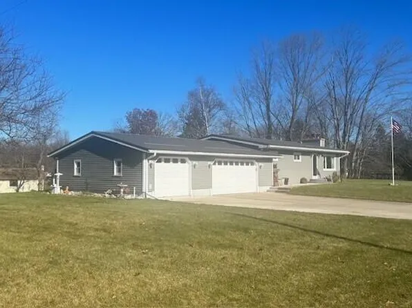 8844 E Hawley Rd, Hesperia, MI 49421