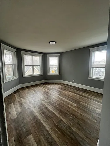 18 Oak Hill Ave #3F Photo 1