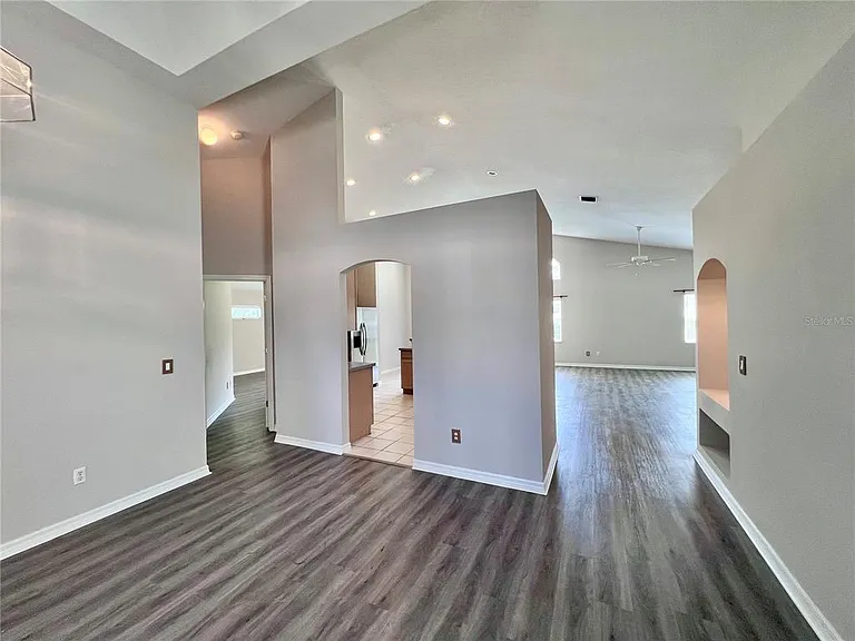70 Wellesley Ln — Photo 8