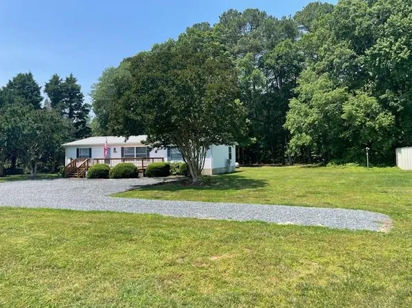 21434 Adams Rd, Greenbush, VA 23357